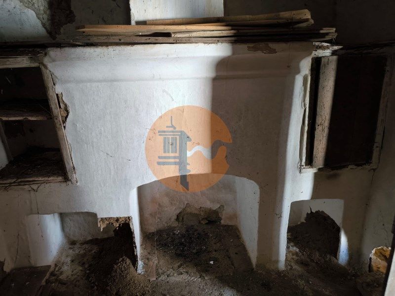 Property photo 3 of 34