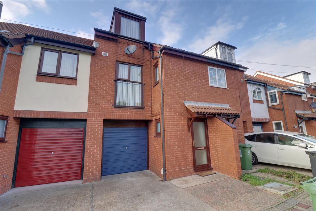 Property photo 1 of 15 B8760D38-Da0E-45Fe-898A-4Dd928Ec5C67.Jpeg