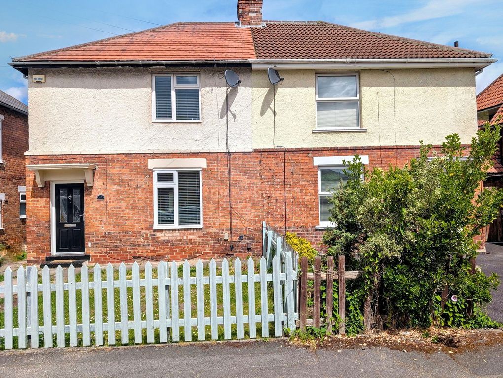 Property photo 1 of 11
