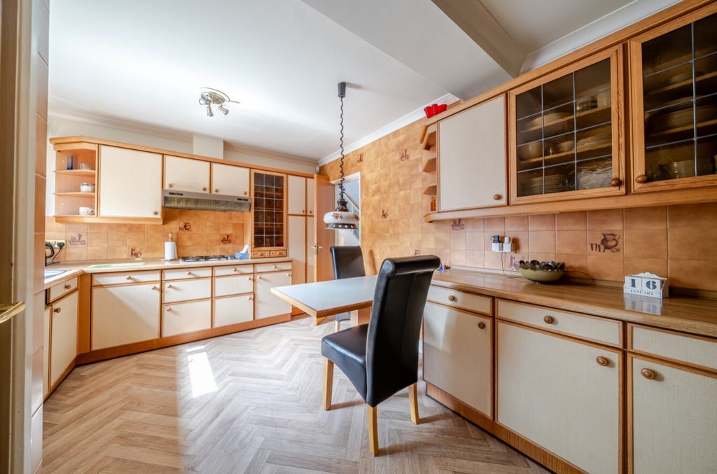 Property photo 2 of 23 1483834-13-6A479748A13d4