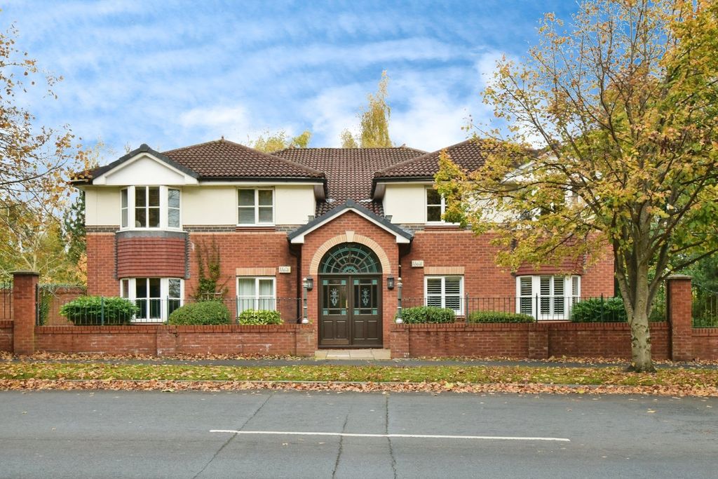Property photo 3 of 10 Front Image