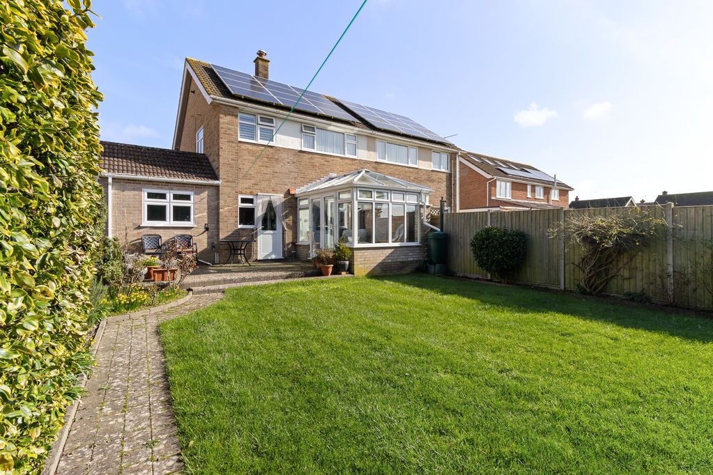 Property photo 2 of 17 Photo 13