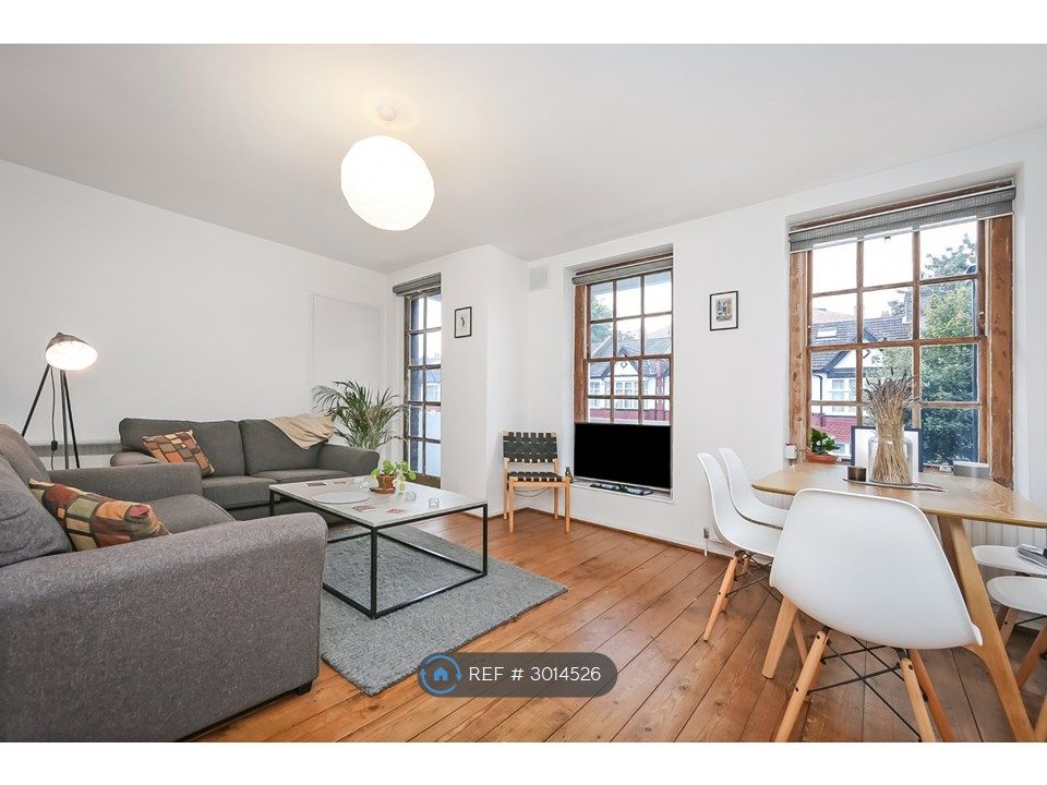 Property photo 1 of 13 Bright &amp; Spacious Living Area (Unfinished)