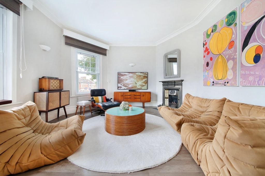 Property photo 3 of 15