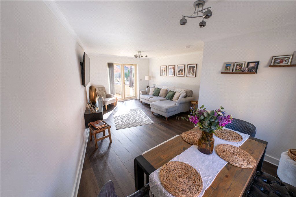 Property photo 3 of 25 Living Room