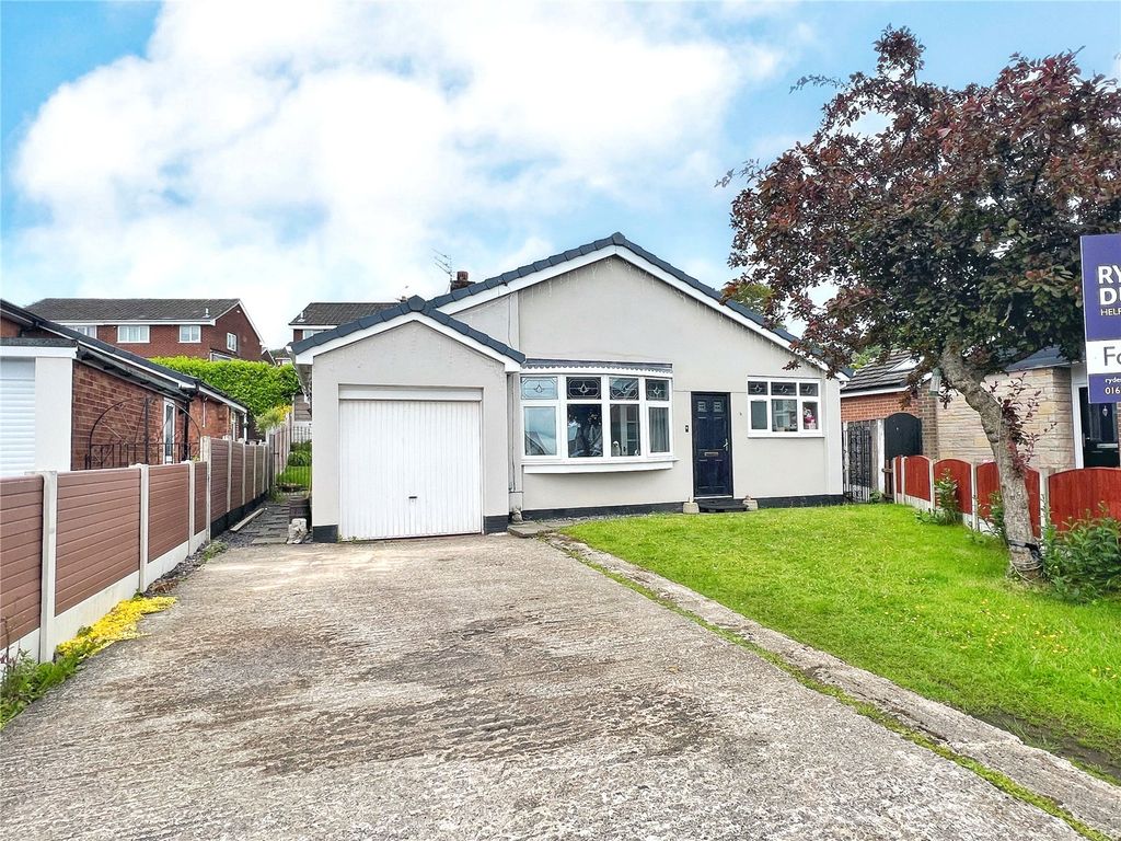 Property photo 1 of 14 External