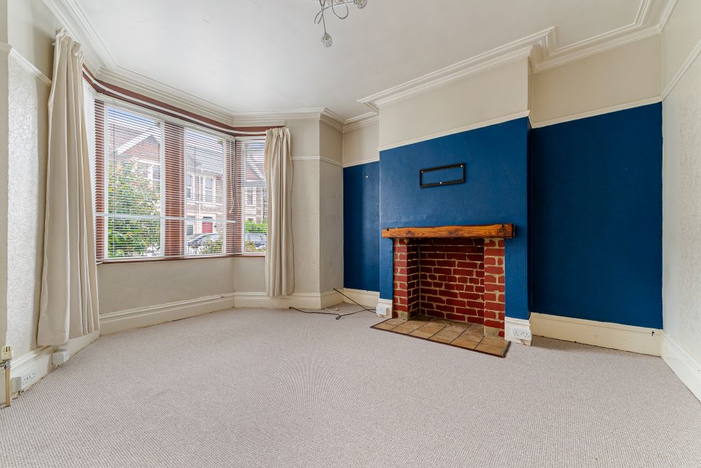 Property photo 2 of 18 Gallery