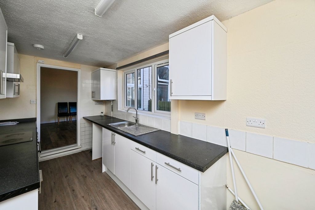 Property photo 2 of 14 Pbox-Img.Jpg