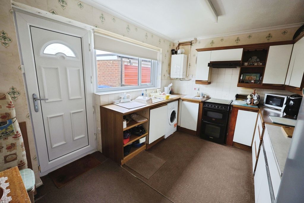 Property photo 3 of 10 Pbox-Img.Jpg