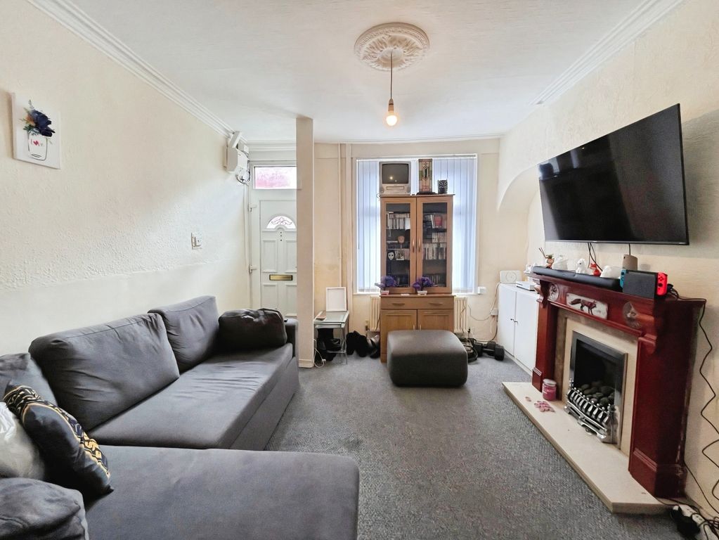 Property photo 2 of 7