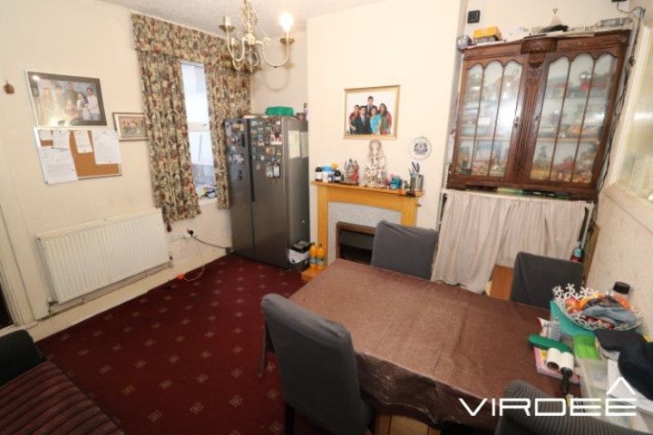 Property photo 3 of 16