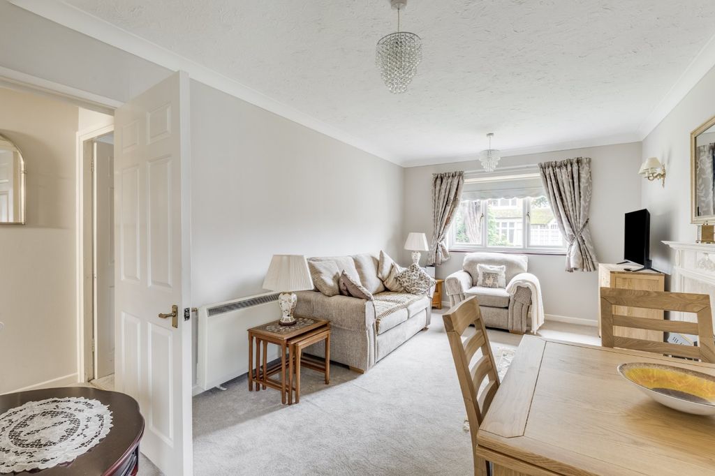 Property photo 3 of 13 Picture No. 12