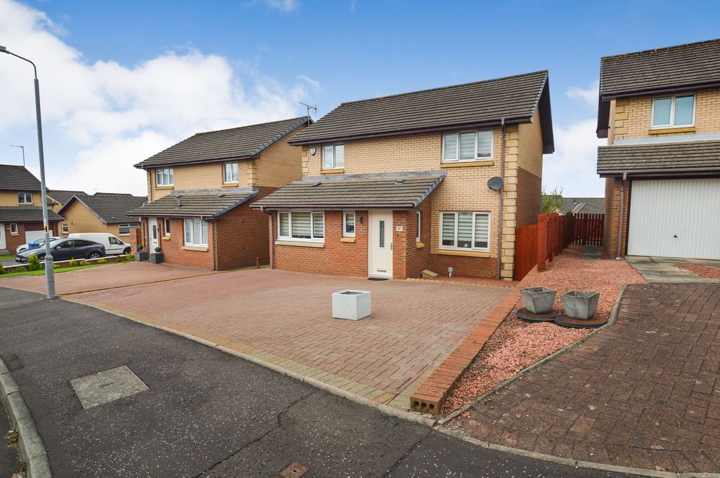Property photo 1 of 31