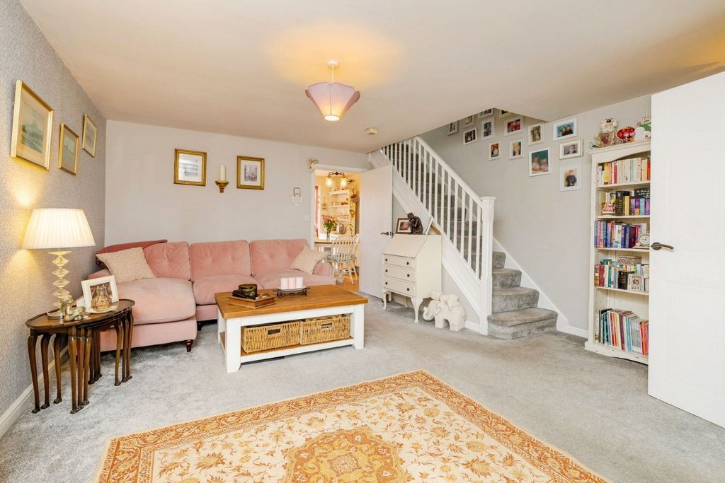 Property photo 3 of 20