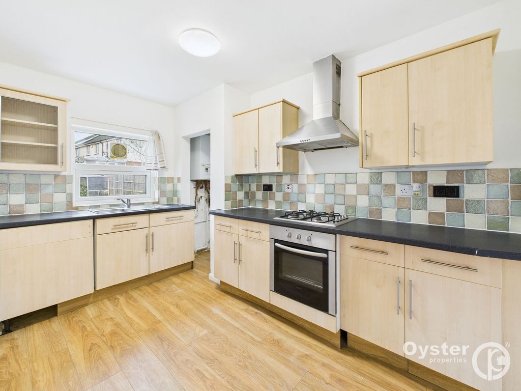 Property photo 3 of 24