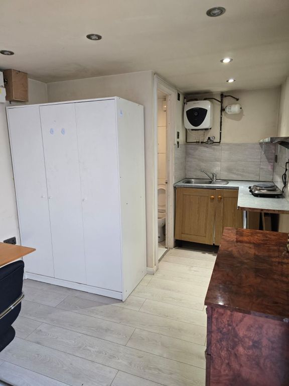 Property photo 3 of 4 Gallery