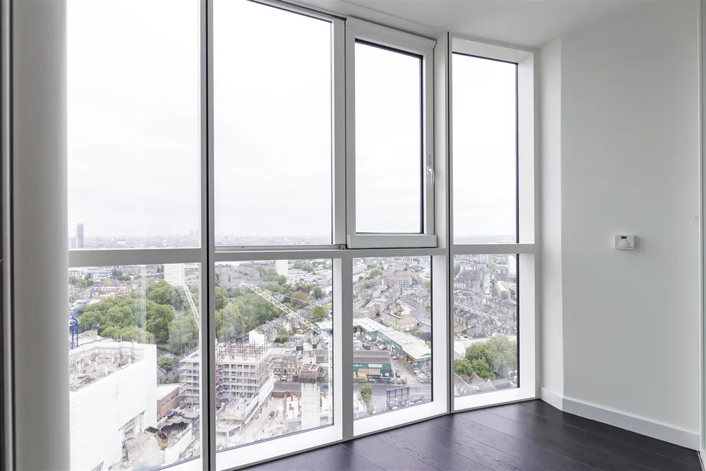 Sky Gardens, 155 Wandsworth Road, Nine Elms, London SW8 - View 6