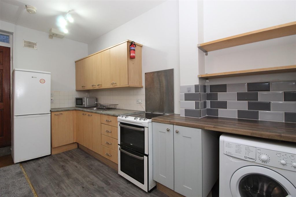 Property photo 3 of 8 Img_5113.Jpg