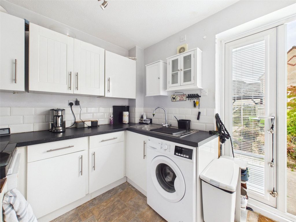 Property photo 2 of 12 Picture No. 03