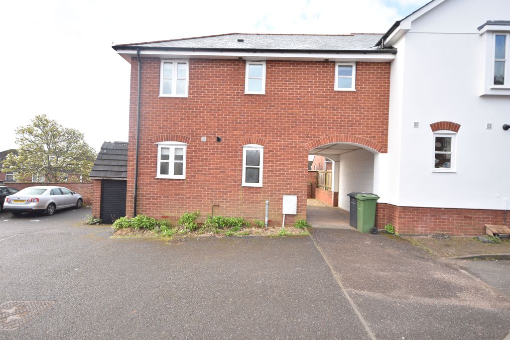 Property photo 1 of 8