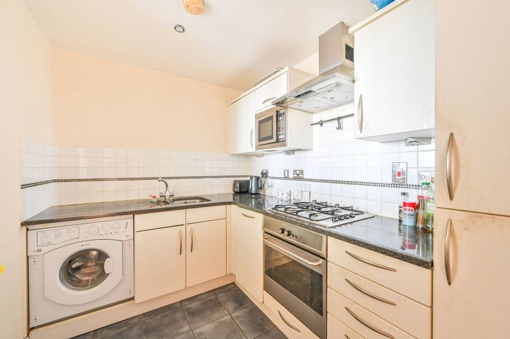 Property photo 1 of 13