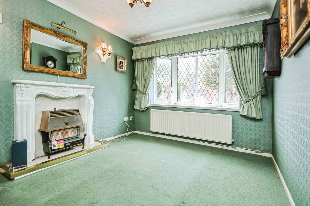 Property photo 2 of 17