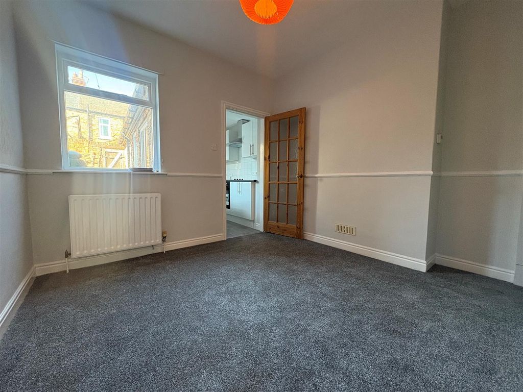 Property photo 3 of 7 91 Qvs 6.Jpg
