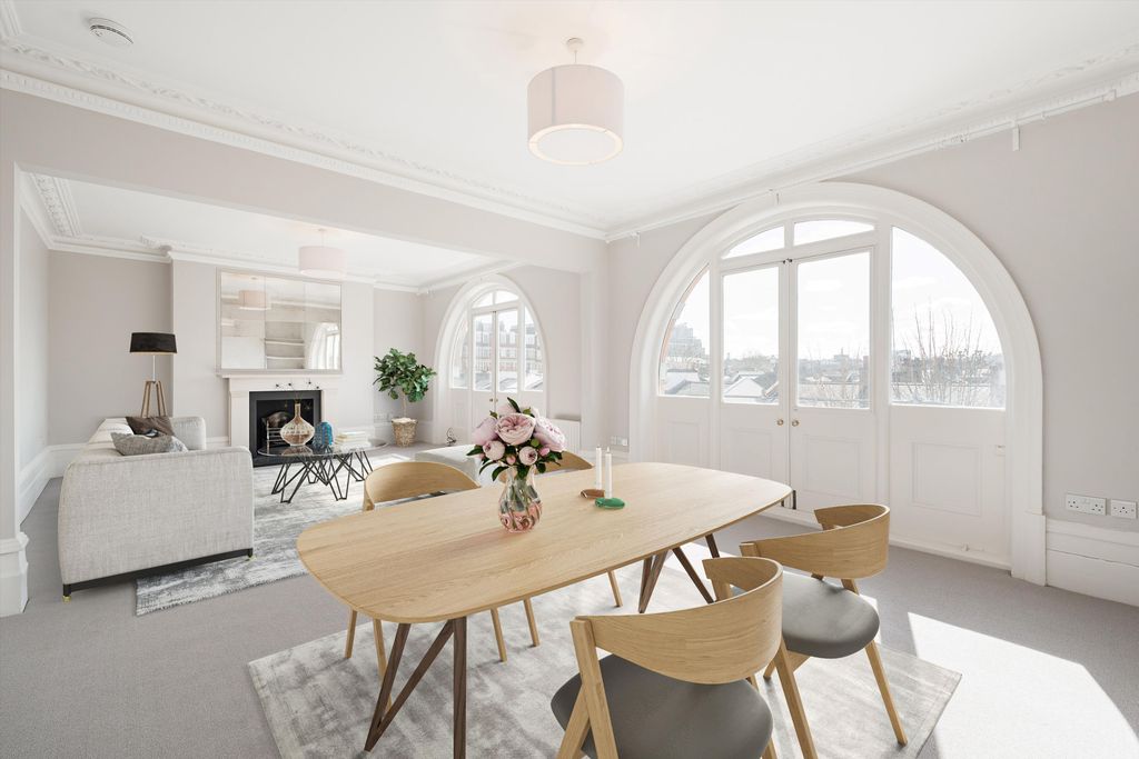 Property photo 2 of 12 Image