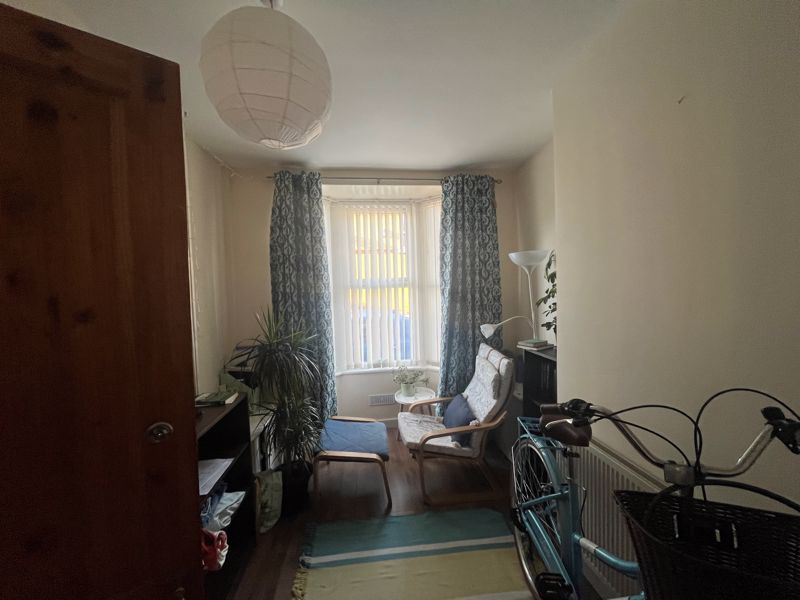 Property photo 3 of 6 Photo 5