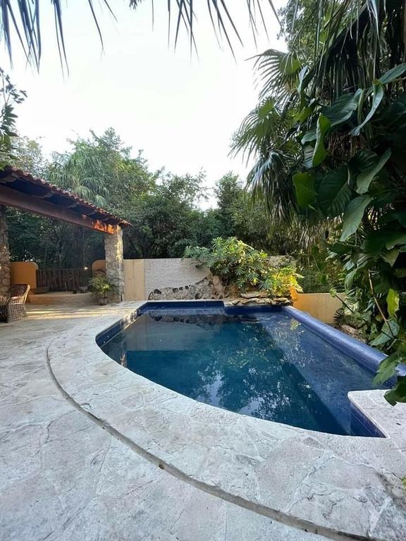 Property photo 1 of 21