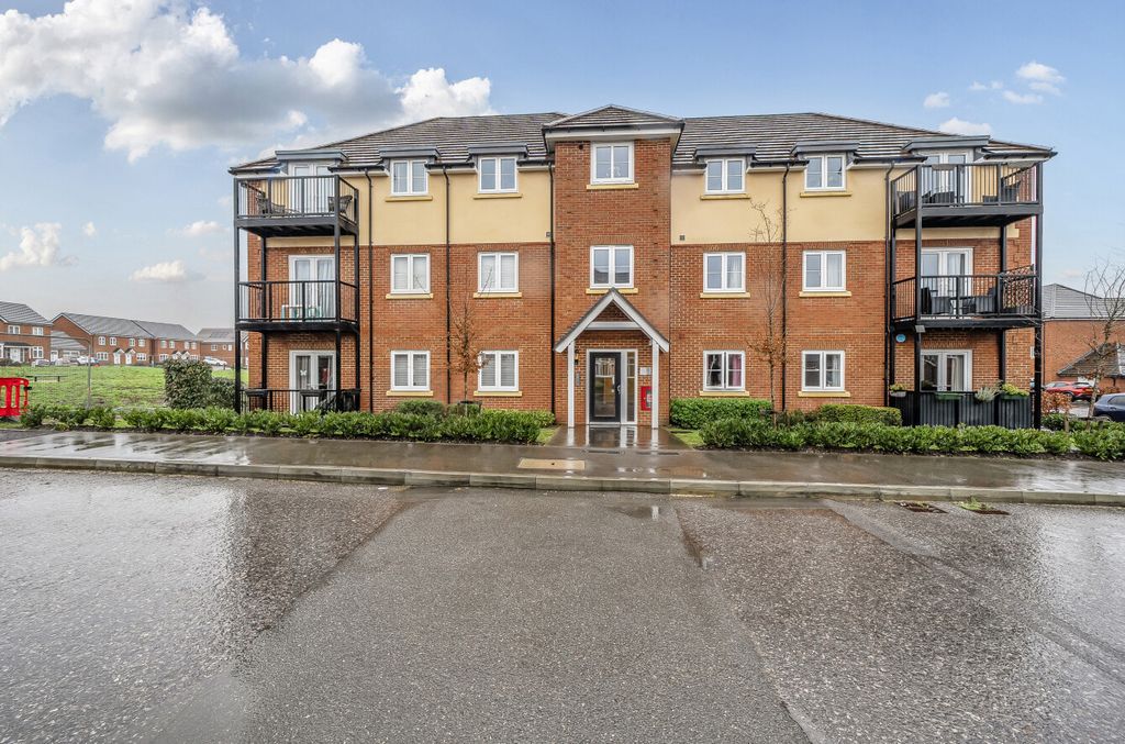 Property photo 1 of 21 1-697263F986c53-1...