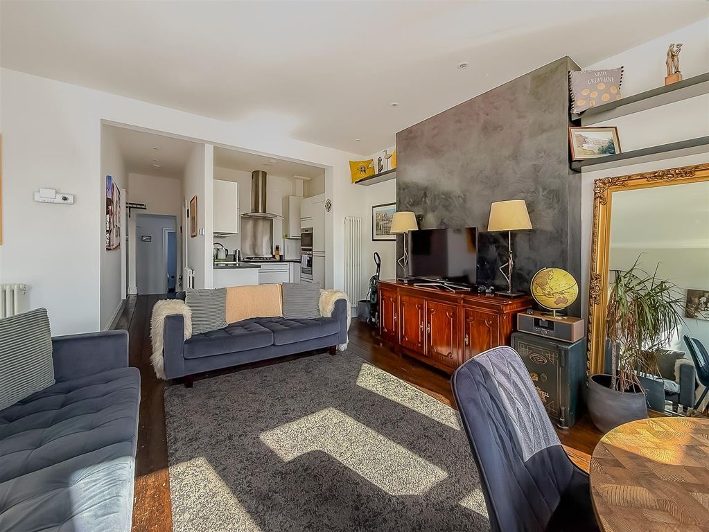 Property photo 2 of 17 188, 3 (3 Of 17).Jpg