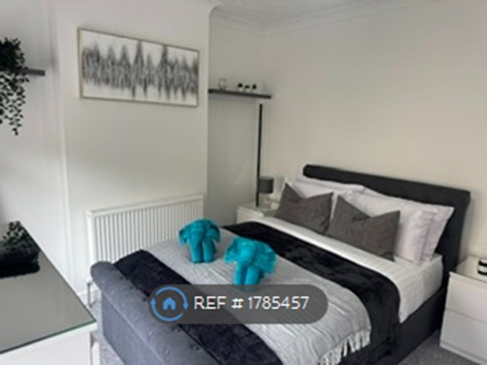 Property photo 1 of 28