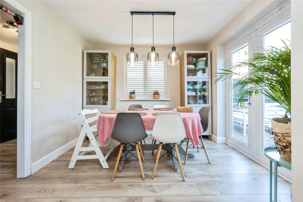 Property photo 3 of 21 Picture No. 19