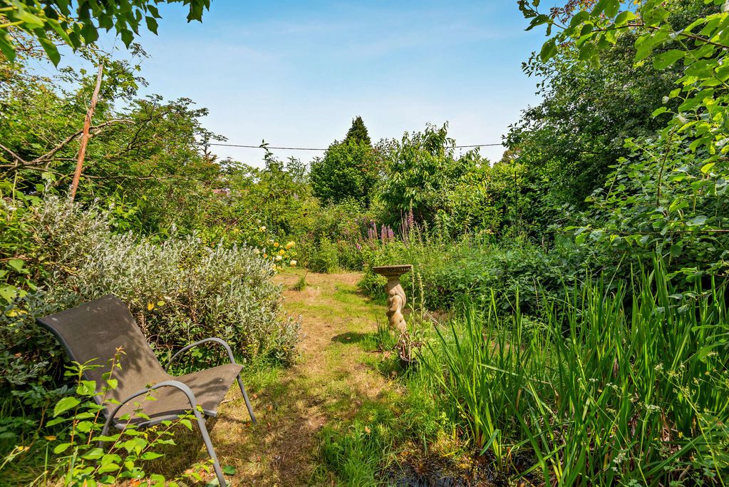 Property photo 2 of 31 Photo 27