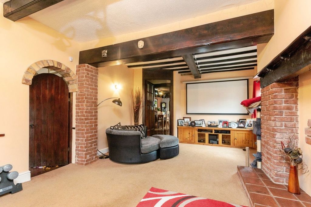 Property photo 3 of 26