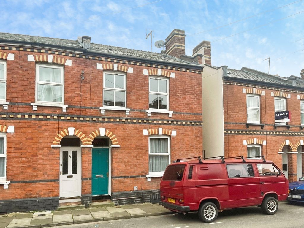 Property photo 1 of 17 5F43425B-Image004