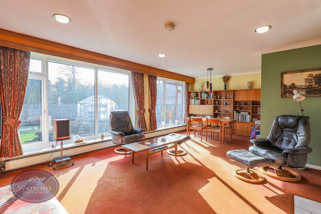 Property photo 3 of 32