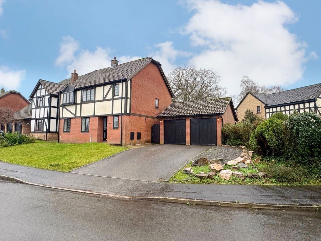 Property photo 1 of 24