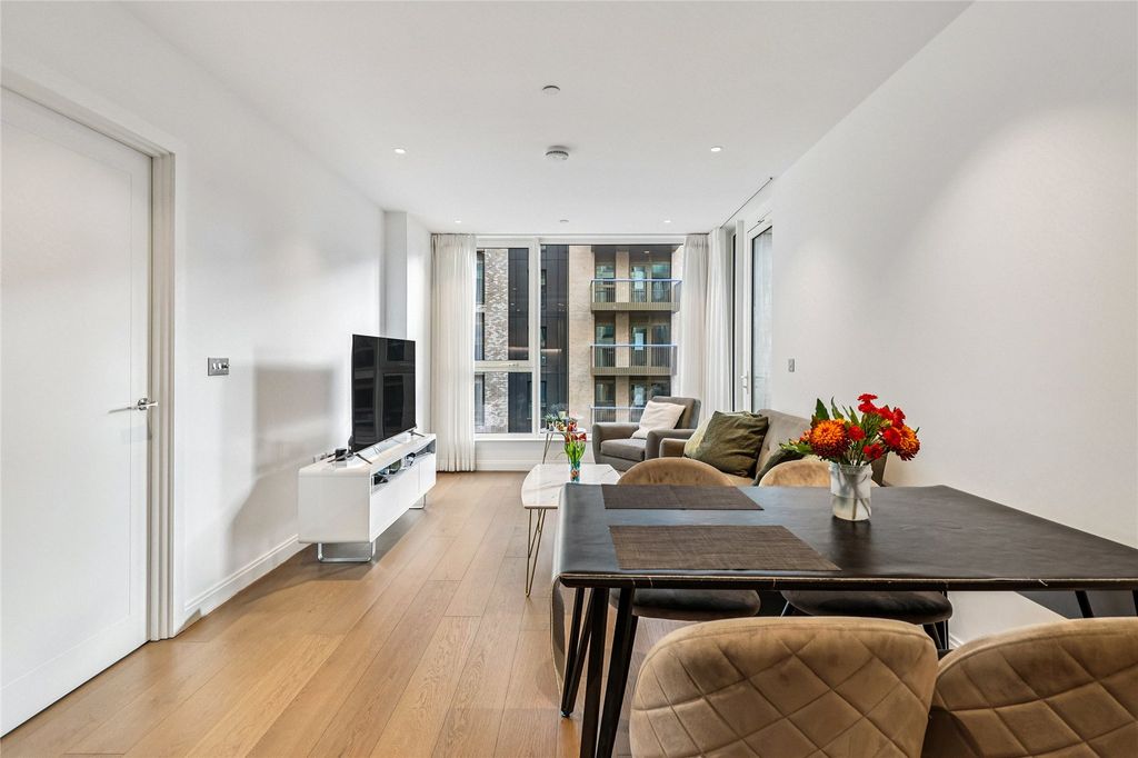 Property photo 3 of 19 Picture No. 24