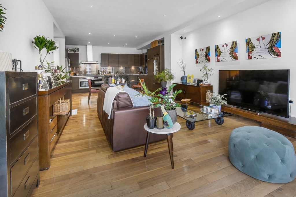 Property photo 3 of 29