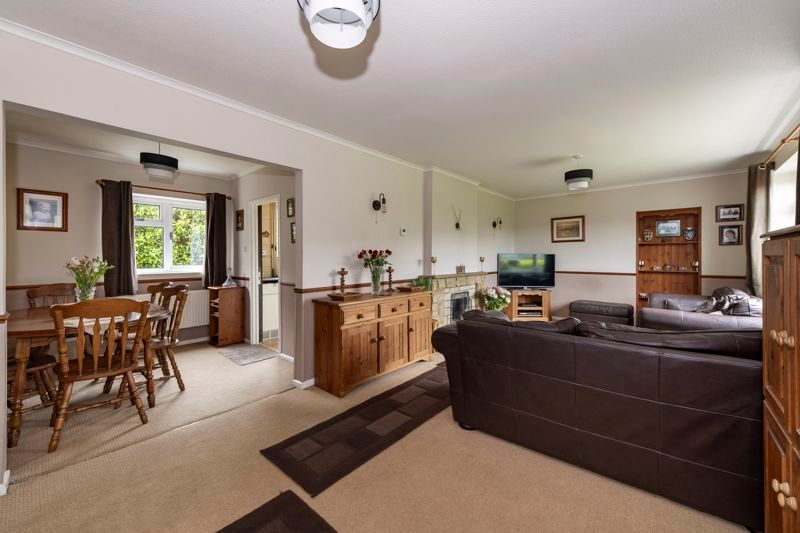 Property photo 3 of 19 Photo 14