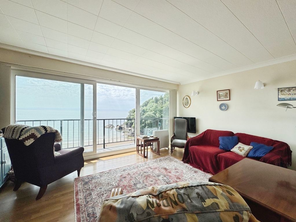 Property photo 2 of 13 5222894