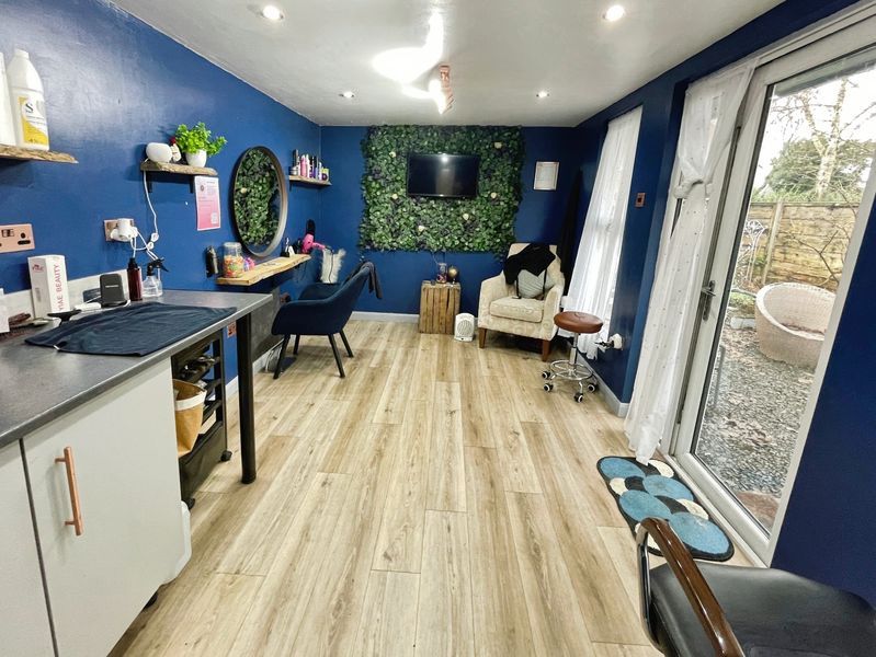 Property photo 3 of 15 Garden Room