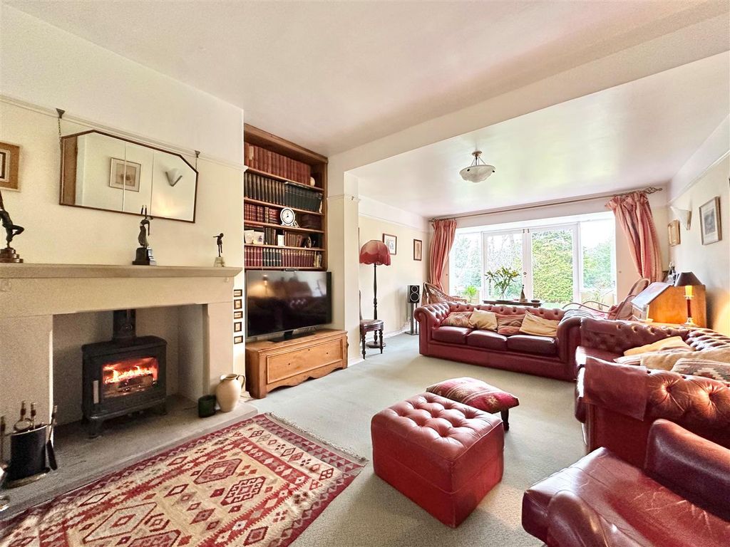 Property photo 3 of 24