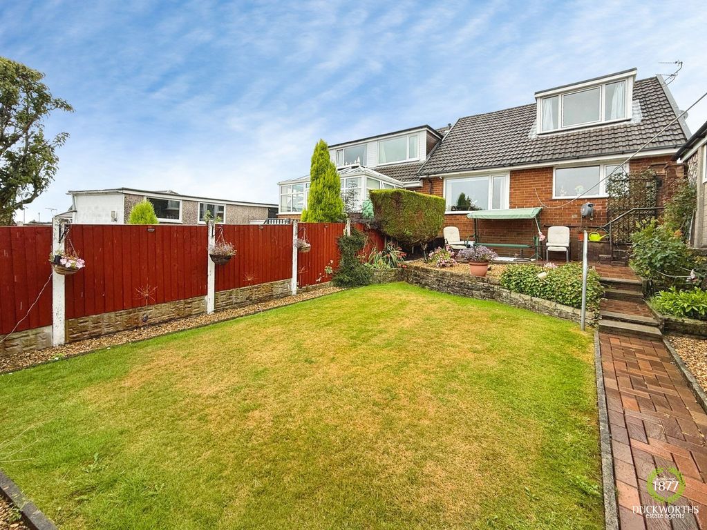 Property photo 2 of 23