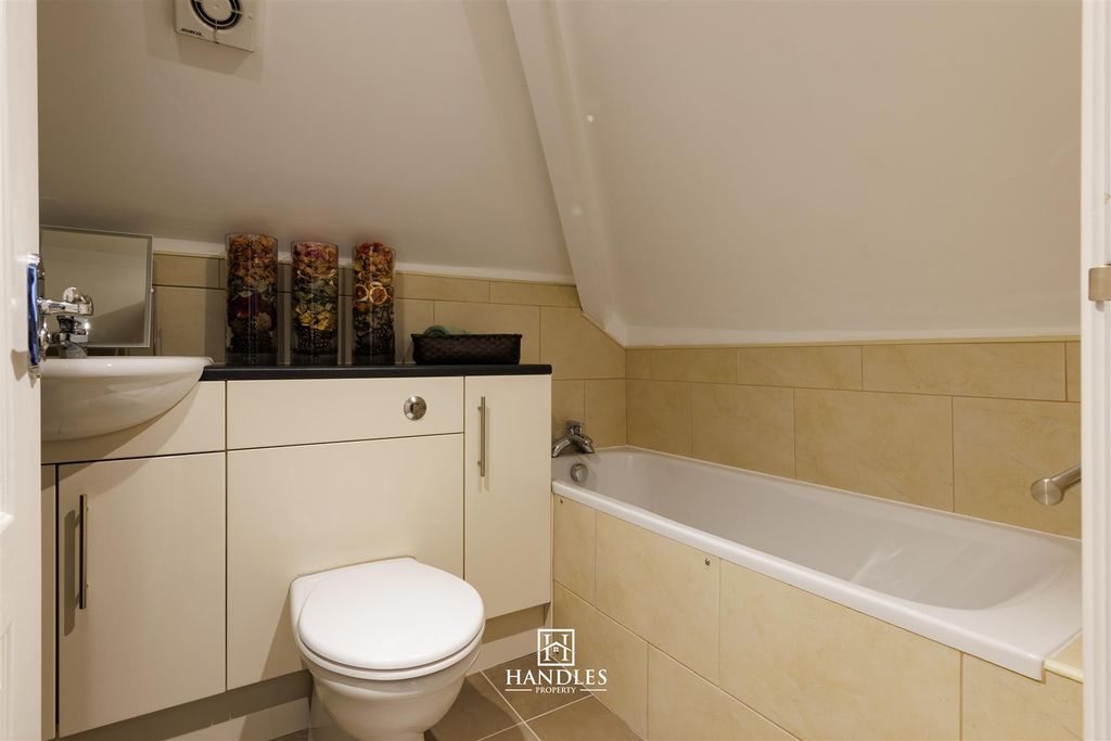 Additional image 12 of 3 bed flat for saleWarwick New Road, Leamington Spa CV32