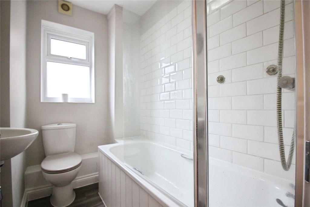 Property photo 3 of 7 Picture No. 11