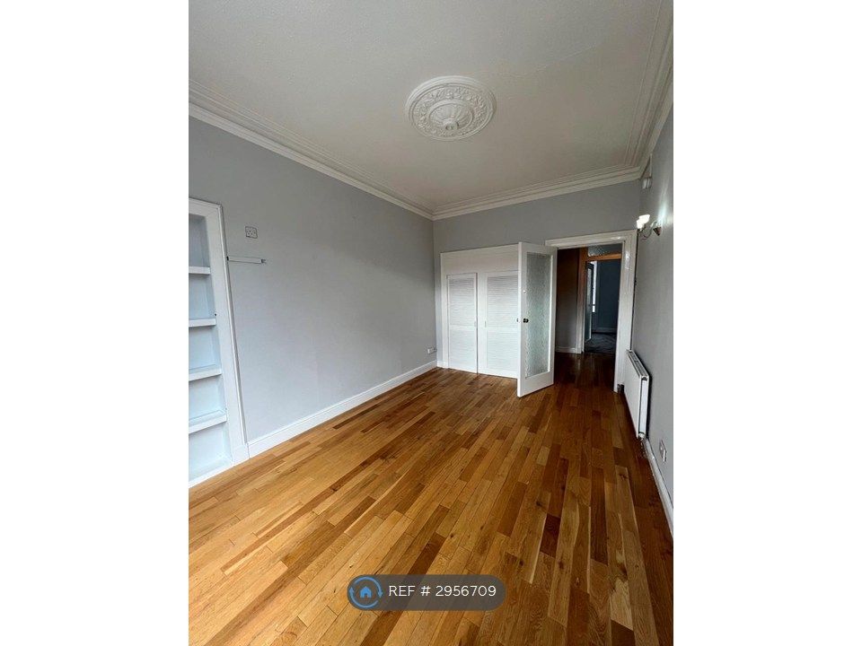 Property photo 3 of 14 Living Room