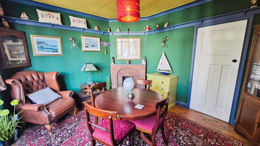 Property photo 2 of 25 Dining Room